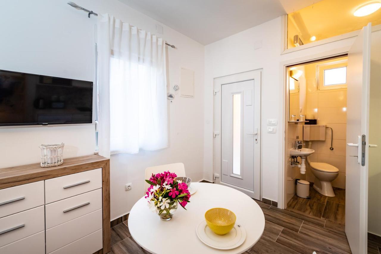 Studio Apartment Gina Задар Екстериор снимка